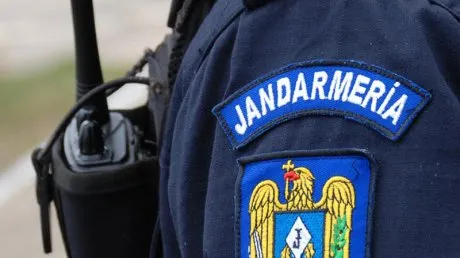 Ceartă violentă între o mamă și fiica ei