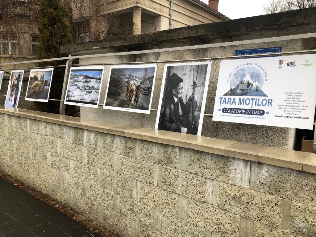 „Țara Moților – călătorie în timp” - Expoziție de fotografie la Centrul de Cultură „Augustin Bena” Alba