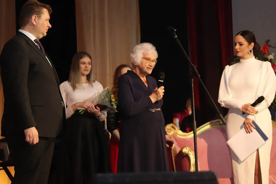 Doamnele din Sebeș premiate în cadrul „Galei Doamnelor de Succes”