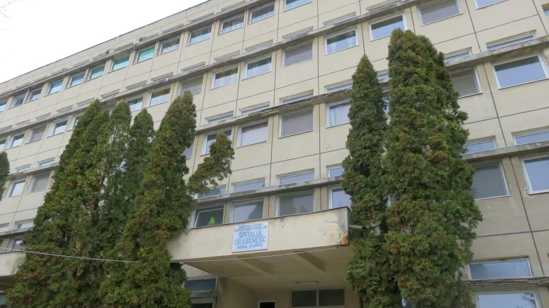 Lucrările la Centrul multifuncțional Ocna Mureș continuă