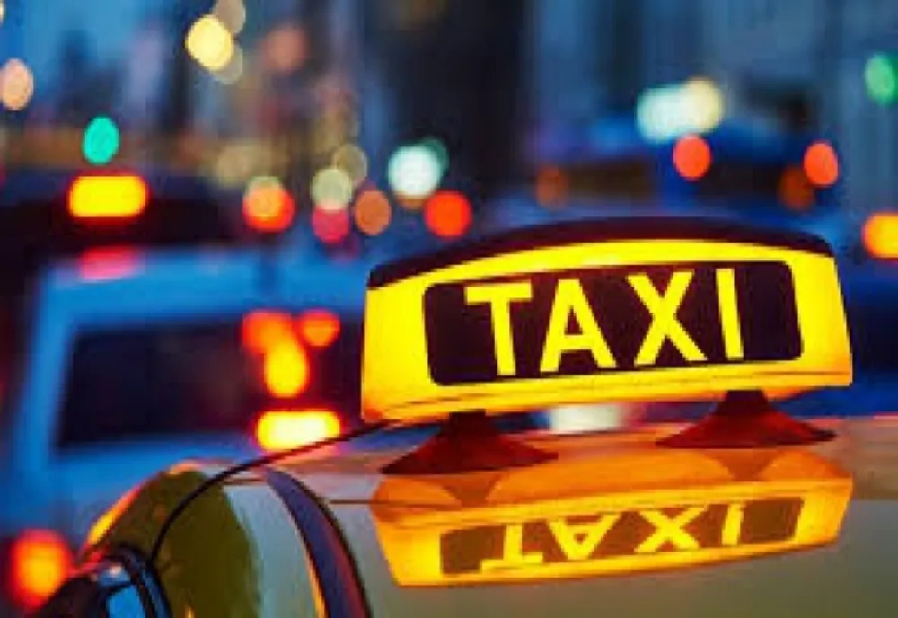 12 taximetriști, din Alba Iulia au fost înșelați de un escroc! Metoda inedită a tânărului