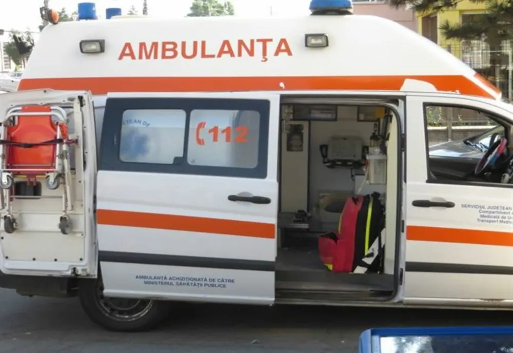 Accident într-o intersecție din Alba Iulia! O femeie au ajuns la spital