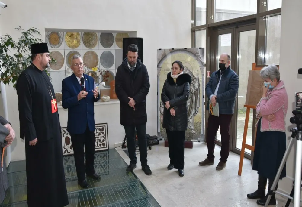 Studenții de la „Artă Sacră” au expus lucrările la „Muzeul Icoanei și al cărții vechi”