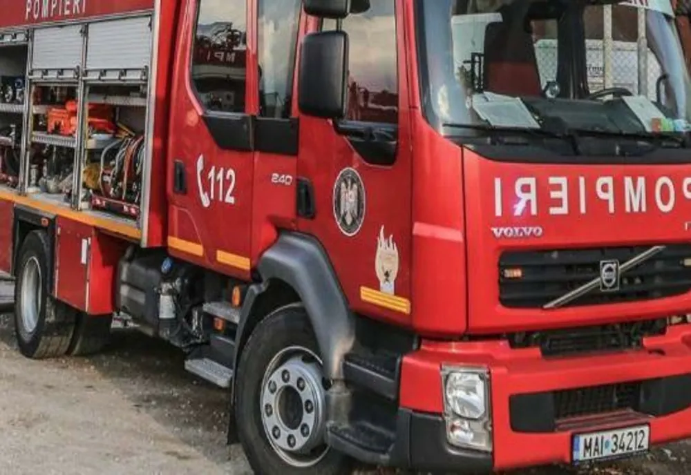 Autocamion în flăcări pe A10