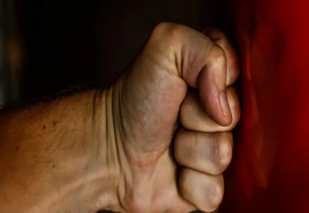 Ordin de protecție pentru un soț și tată violent