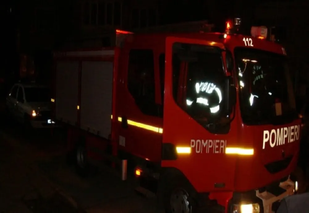 Un bărbat a suferit un atac de panică atuni când și-a văzut casa cuprinsă de foc
