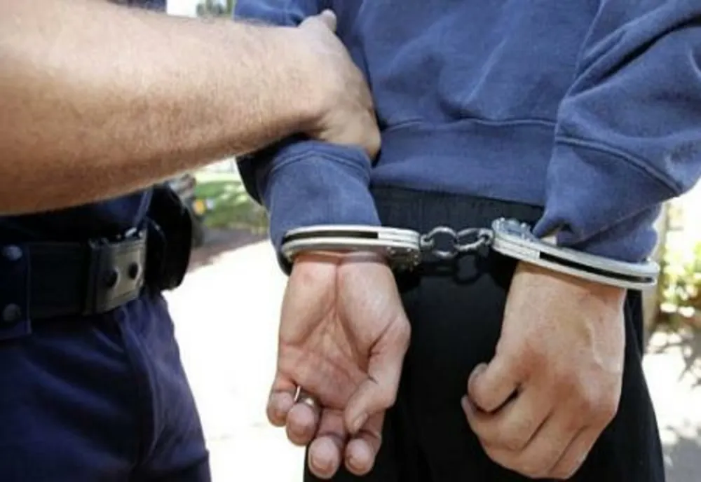 Pedofil de 63 de ani, arestat preventiv după ce a agresat sexual două minore de 12 ani