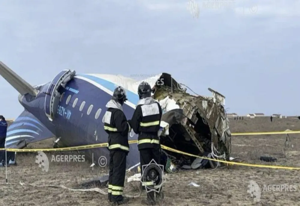 AVIONUL PRĂBUŞIT ÎN KAZAHSTAN A FOST DOBORÂT DE UN SISTEM DE APĂRARE AERIANĂ AL RUSIEI