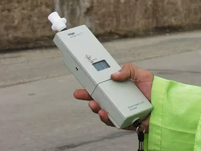 Un bărbat din Alba a ajuns după gratii pentru conducere sub influența alcoolului