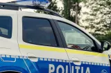 Curier acuzat că a furat coletele pe care trebuia să le livreze. Anchetatorii au descoperit și o rețea de proxenetism