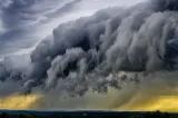 Două zile de extreme meteo: caniculă de până la 39 de grade și furtuni puternice în aproape toată țara