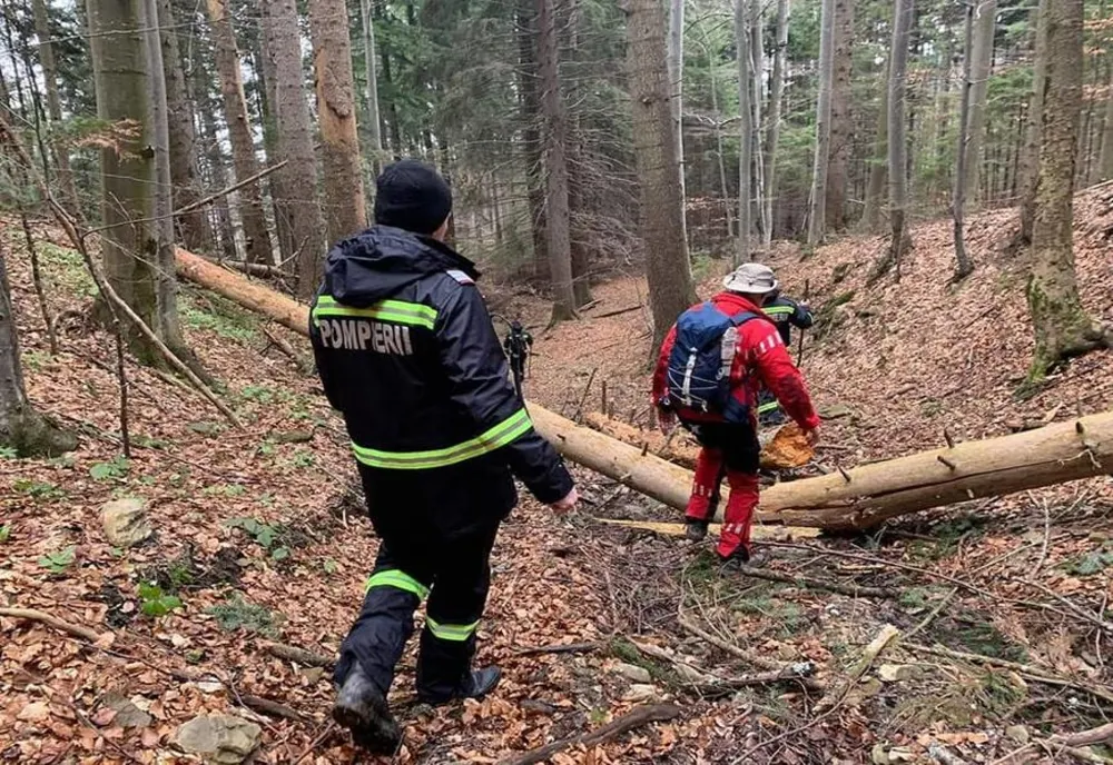 Ceața l-a derutat pe un vasluian, însă a fost găsit de pompieri după 9 ore de căutări
