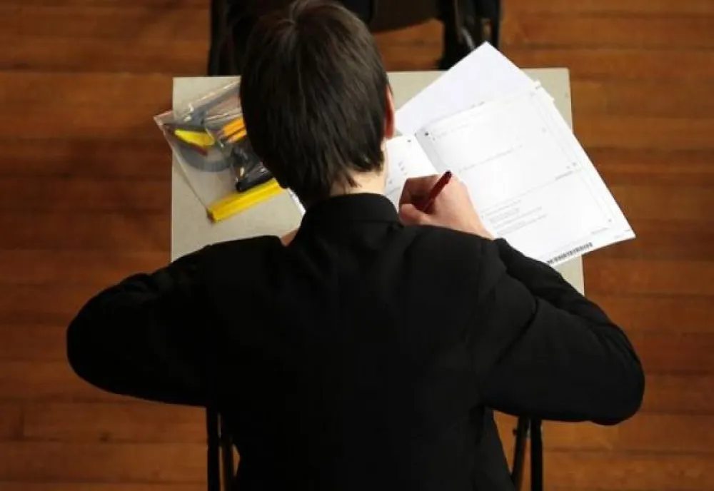  Noile modele de subiecte pentru examenul de Bacalaureat 2020, publicate de Ministerul Educației 