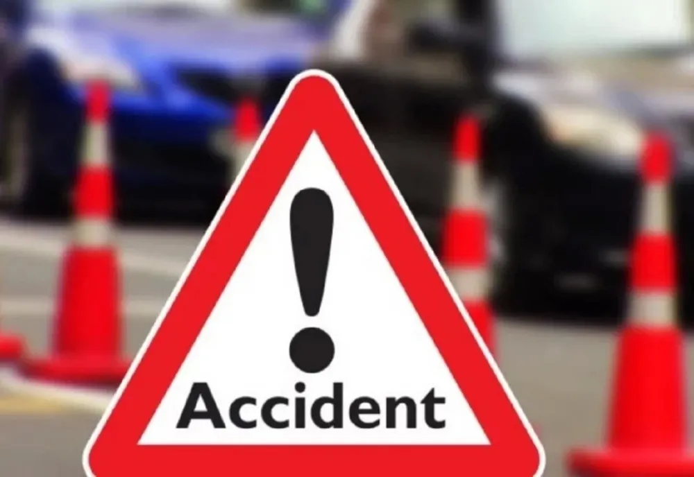 O femeie din județul Iași a produs un accident în Alba Iulia. Trei persoane au ajuns la spital