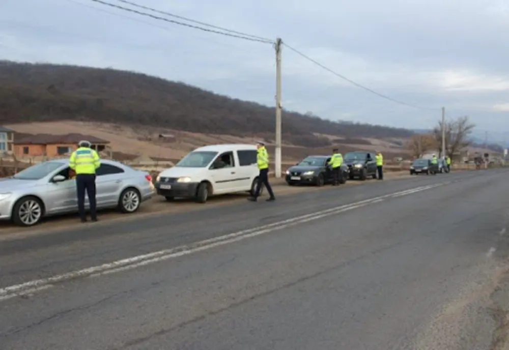Poliţiştii din Zlatna, împreună cu RAR –ul, acţiune de prevenire a accidentelor rutiere provocate de starea tehnică necorespunzătoare a autovehiculelor