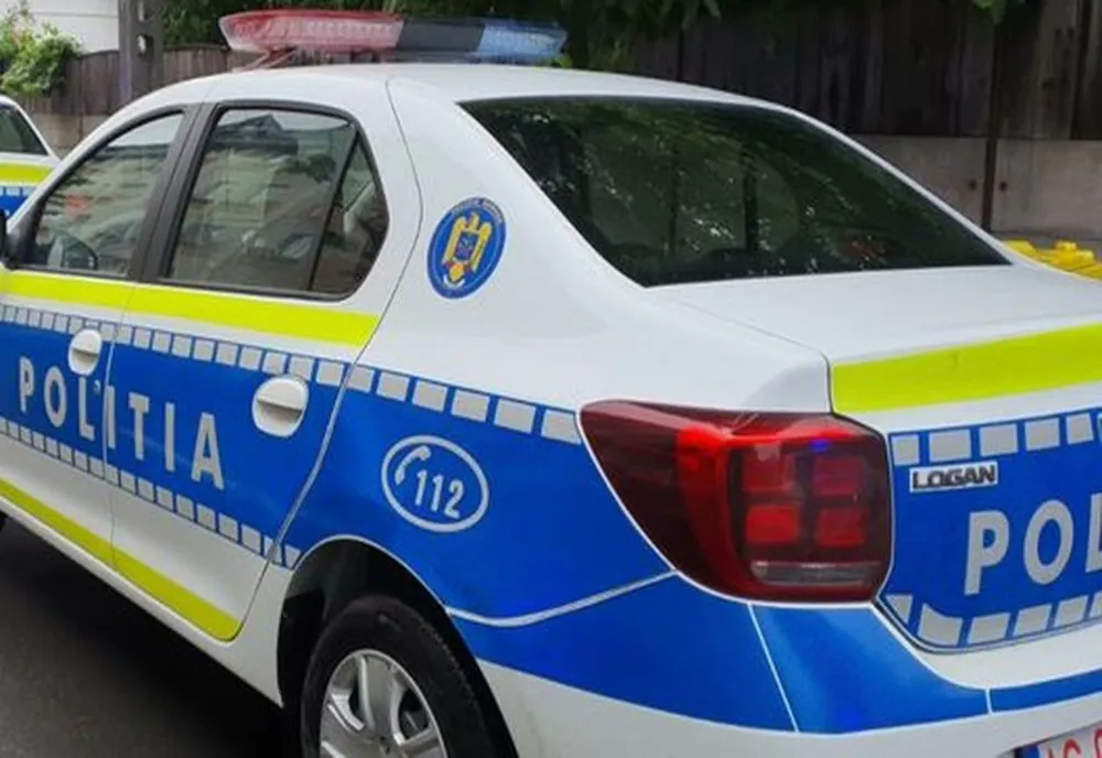 De beat ce era a căzut cu mașina în râu