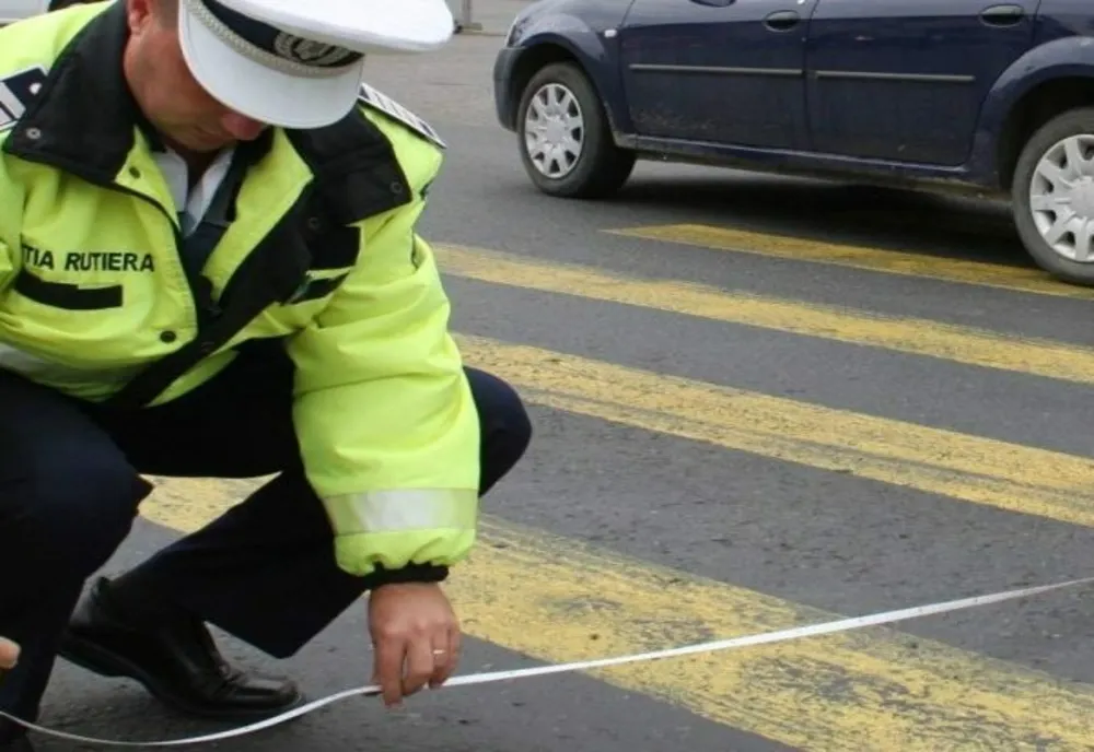 Tânăr accidentat pe o trecere pentru pietoni