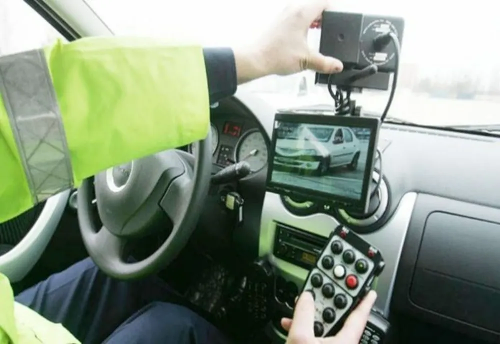Atenţie şoferi! 12 aparate radar, pentru depistarea vitezomanilor 