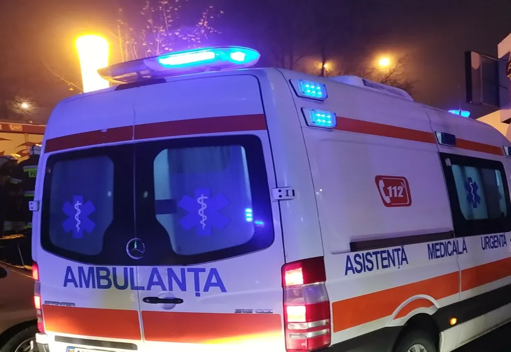 Un șofer neatent din Maramureș a produs un accident în Alba Iulia! O femeie a ajuns la spital
