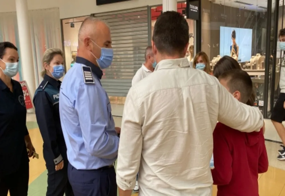 Polițiștii, de vorbă cu elevii. Ce le-au transmis aceștia cu privire la noul început de an școlar