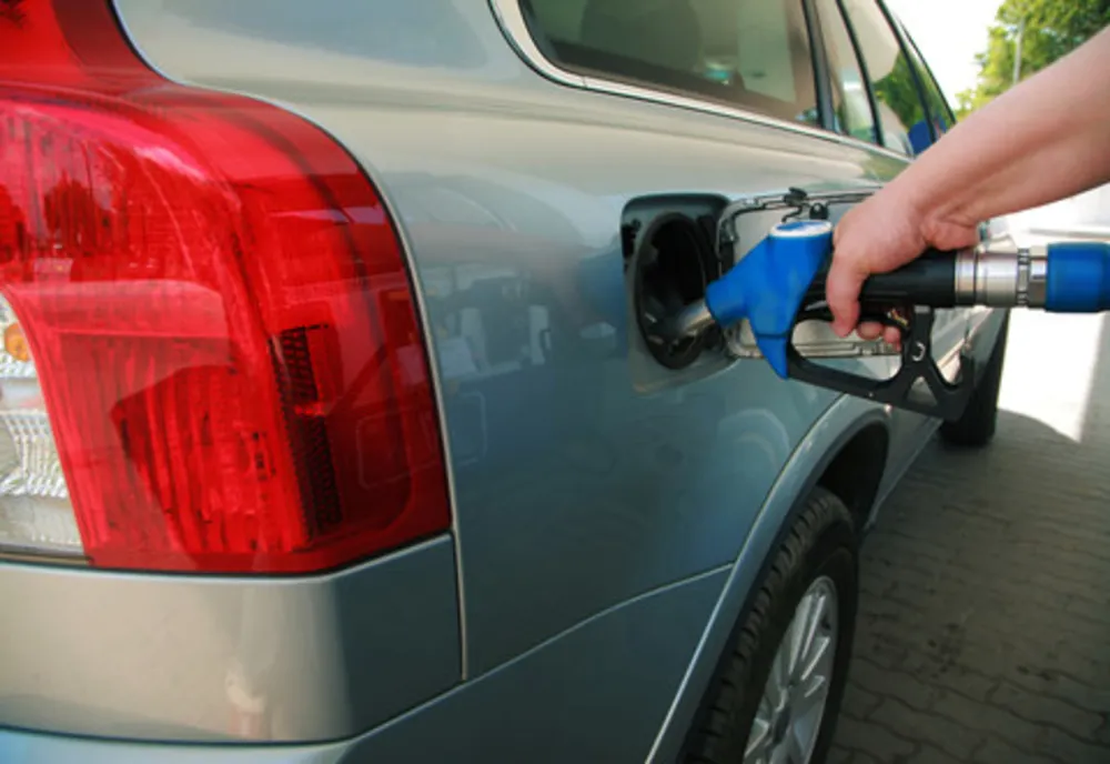 A alimentat la PECO și a ”uitat” să plătească! Ce riscă acum șoferul