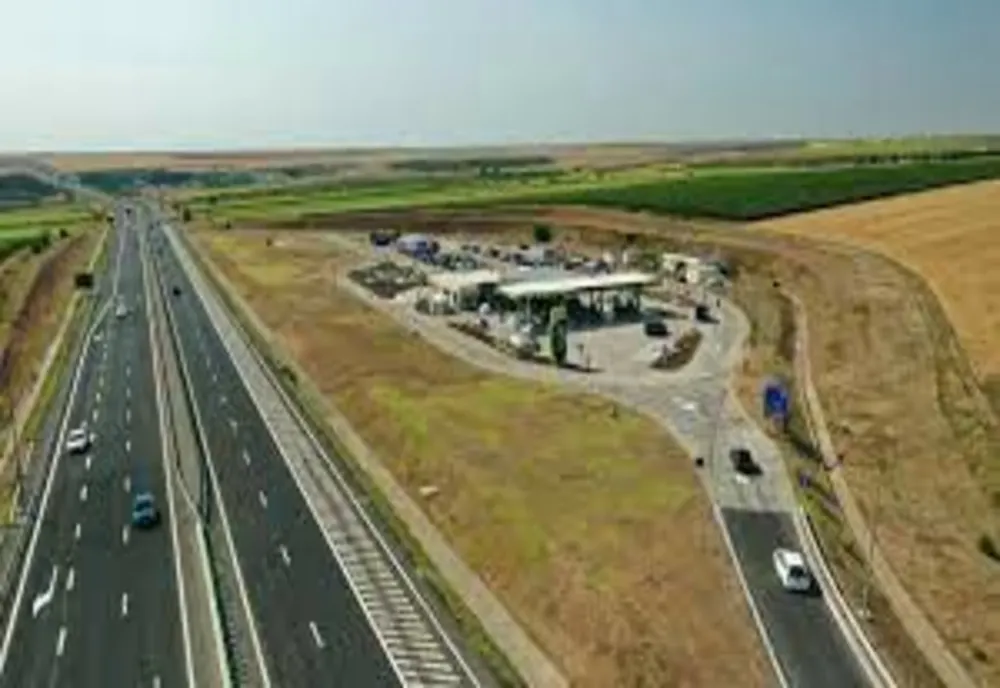 Încă două spații de servicii au fost deschise pe A1!