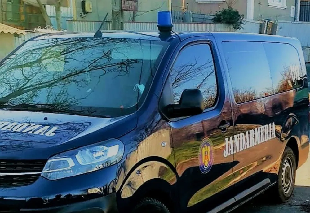 13 școli de pe raza județului Alba vor fi supravegheate de jandarmi în prima zi de școală