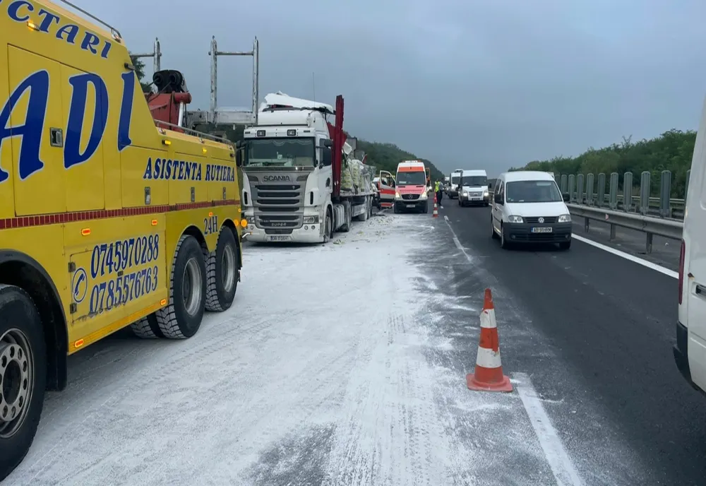 Accident pe A1, între Săliște și Cunta! Două TIR-uri s-au tamponat