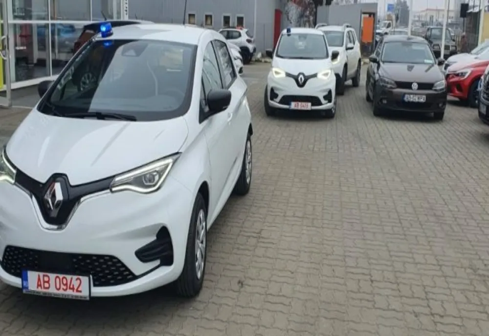 Polițiștii locali din Alba vor patrula în autoturisme electrice
