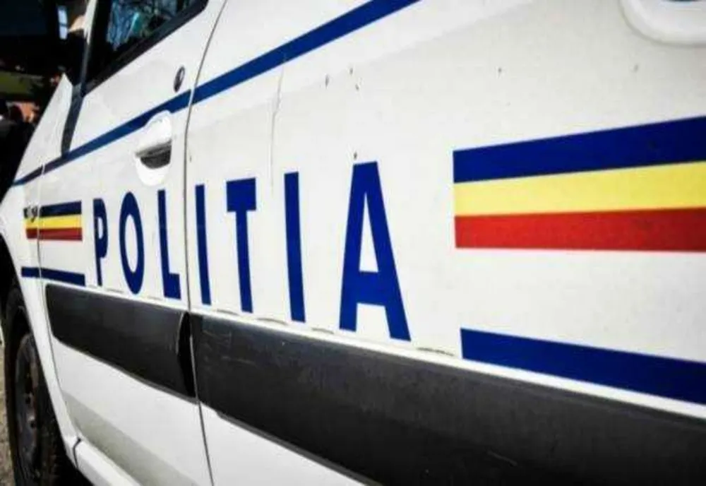 TRAFIC BLOCAT PE A10, ÎN URMA UNUI ACCIDENT CU TREI MAŞINI IMPLICATE