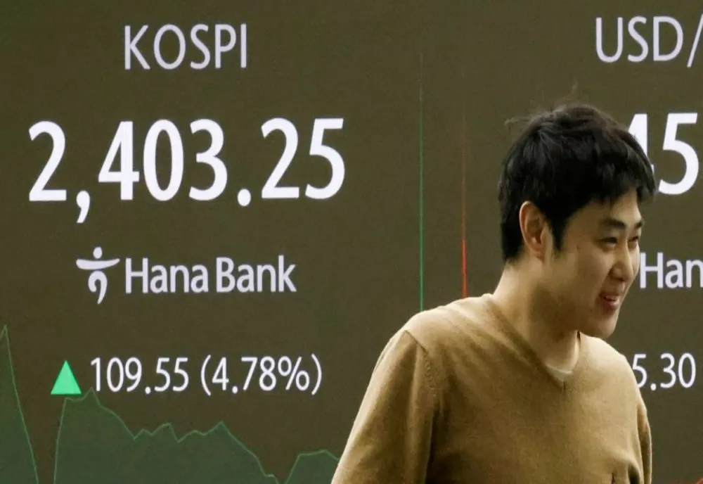 BURSELE ASIATICE, ÎN CREȘTERE DUPĂ RĂGAZUL DE 90 DE ZILE ANUNȚAT DE TRUMP PENTRU TARIFELE SALE VAMALE