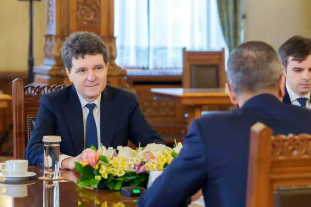 Întâlnire decisivă la Palatul Cotroceni, pe legea salarizării - SURSE