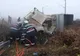 VIDEO: Accident produs între un tren și un camion la o trecere la nivel cu calea ferată