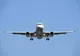 INCIDENT PE OTOPENI: UN ZBOR RYANAIR CU 194 DE PASAGERI LA BORD A CERUT SĂ REVINĂ DE URGENȚĂ PE AEROPORT